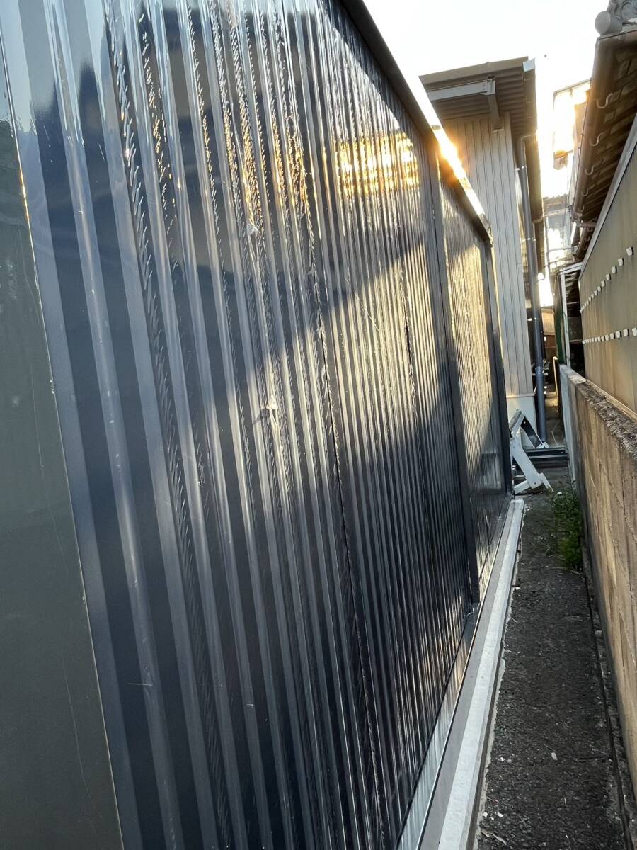 近畿 関西 7.4畳 幅3×4m 黒 組立式 ユニットハウス 黒 在庫販売 約12㎡ プレハブ 仮設 休憩室 臨時事務所 ドア・窓付き 網戸付き_画像4