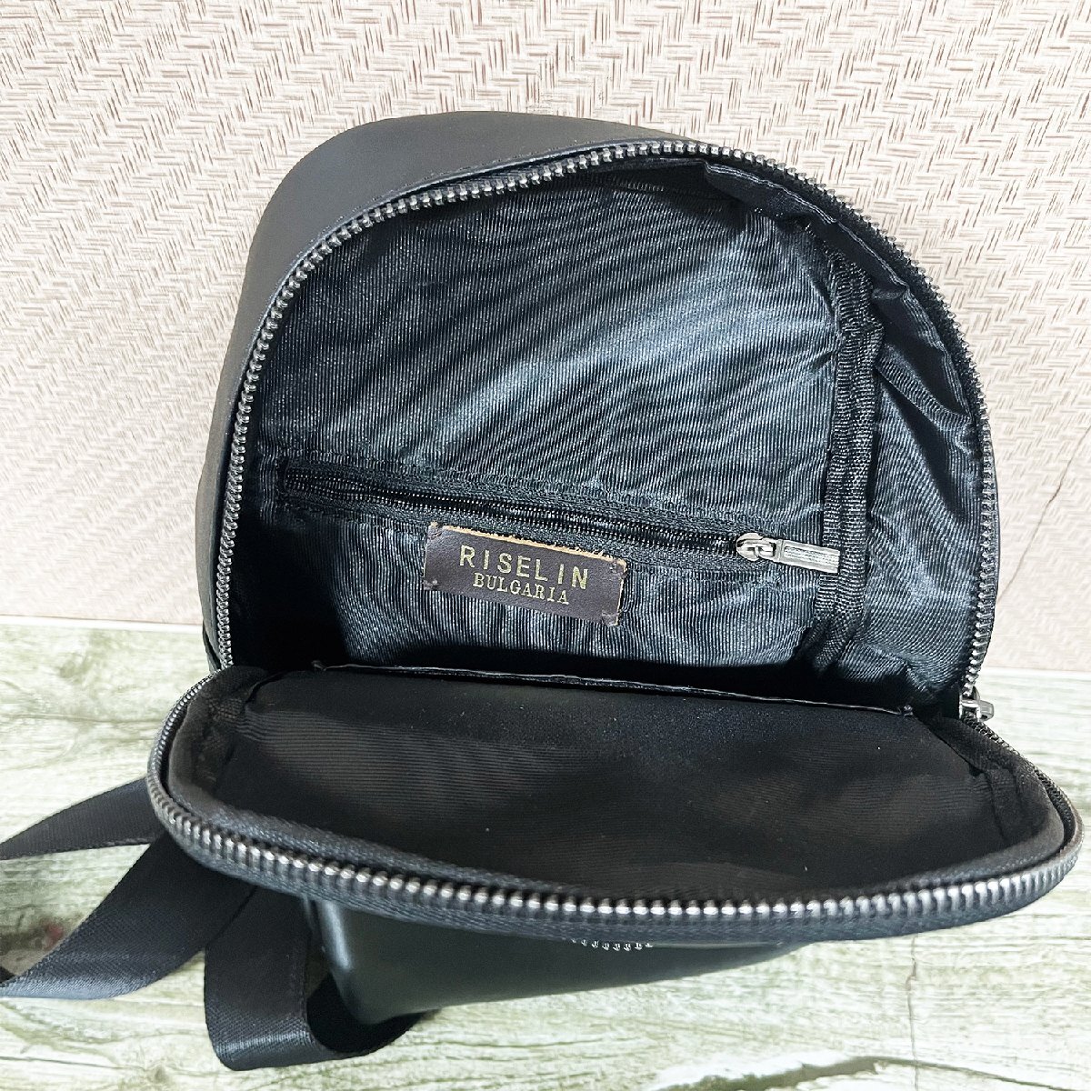 高級ヨーロッパ製※定価11万◆ブルガリア発※RISELIN ボディバッグ 牛革 レザー 軽量 無地 ミニ 斜め掛け かばん ビジネス 紳士 通勤_画像10