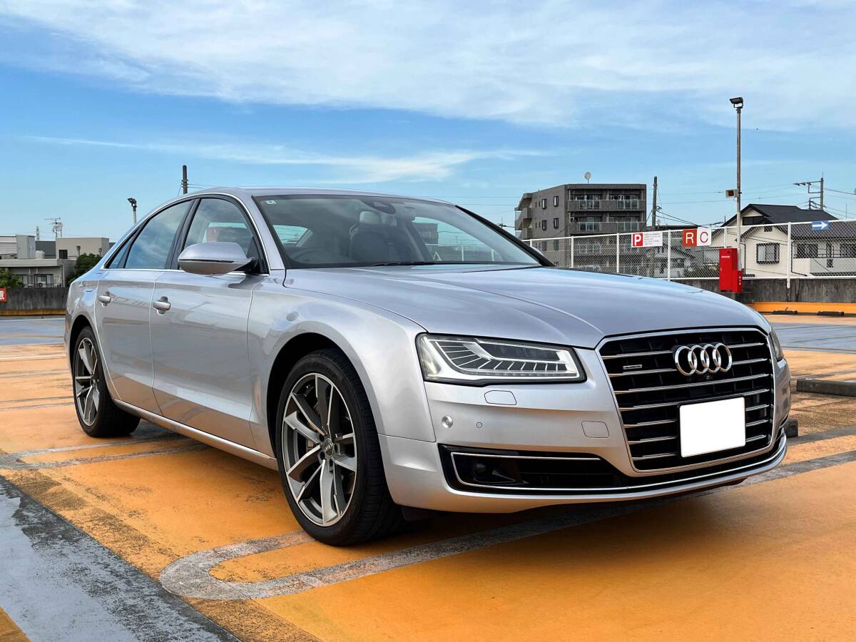 【超美車/低走行8.6万キロ】アウディA8/3.0TFSIクワトロ【車検9年4月長期】シルバー/黒本革/20AW/アウディプレセンスPKG/マトリクスLED_画像1