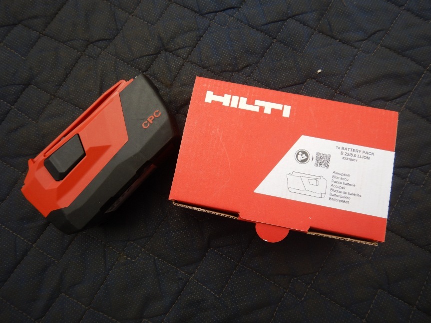 即決税0円未使用品HILTI純正リチウムイオンバッテリーB22/8,0Li-ion 21,6V8,0Ah電池 2310411 2024年9月製_画像1