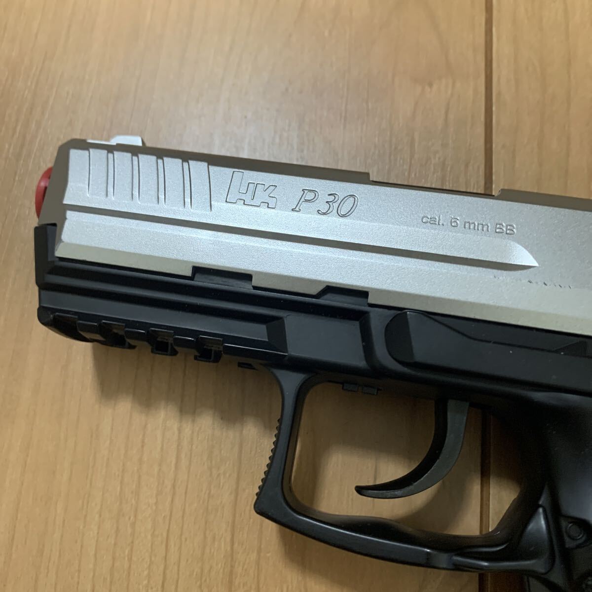  IS-1014さ60 東京マルイ 電動ブローバック フルオート エアソフトガン P30 動作未確認_画像2