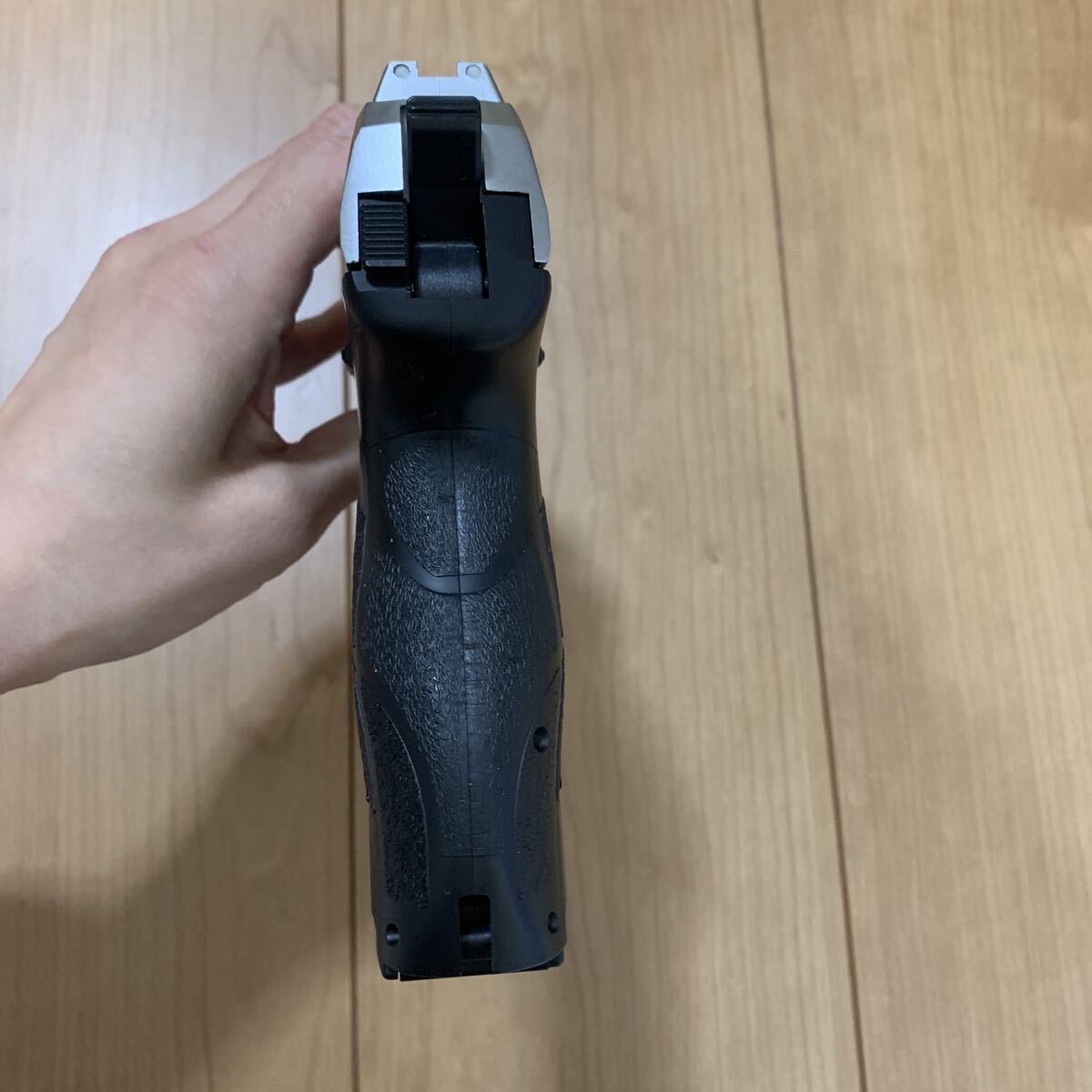  IS-1014さ60 東京マルイ 電動ブローバック フルオート エアソフトガン P30 動作未確認_画像4