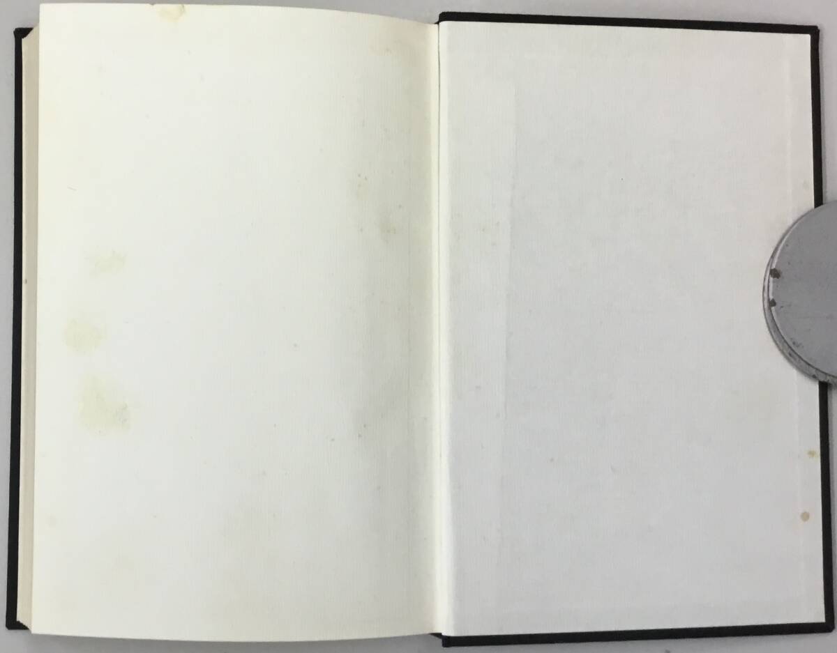 K1009-26　暗室　株式會(huì)社講談社　昭和45年4月30日第4刷発行　吉行淳之介