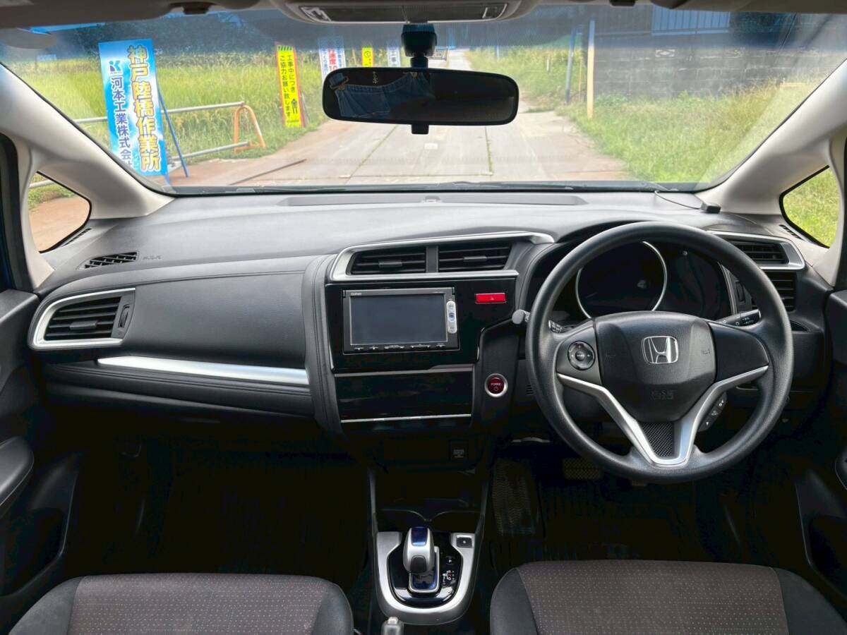車検2年付/H26年式/フィット ハイブリッド/Fパッケージ/純正ナビ/バックカメラ/純正アルミホイール/プッシュスタート/ETC