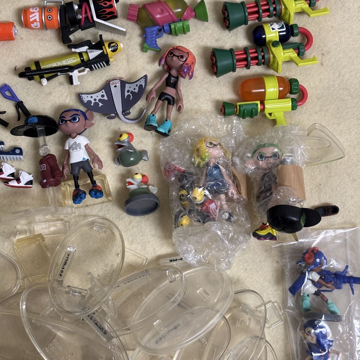 2538 スプラトゥーン グッズ まとめ セット フィギュア ブキコレクション きせかえギアコレクション チョコエッグ コジャケ マンタロー 他の画像4