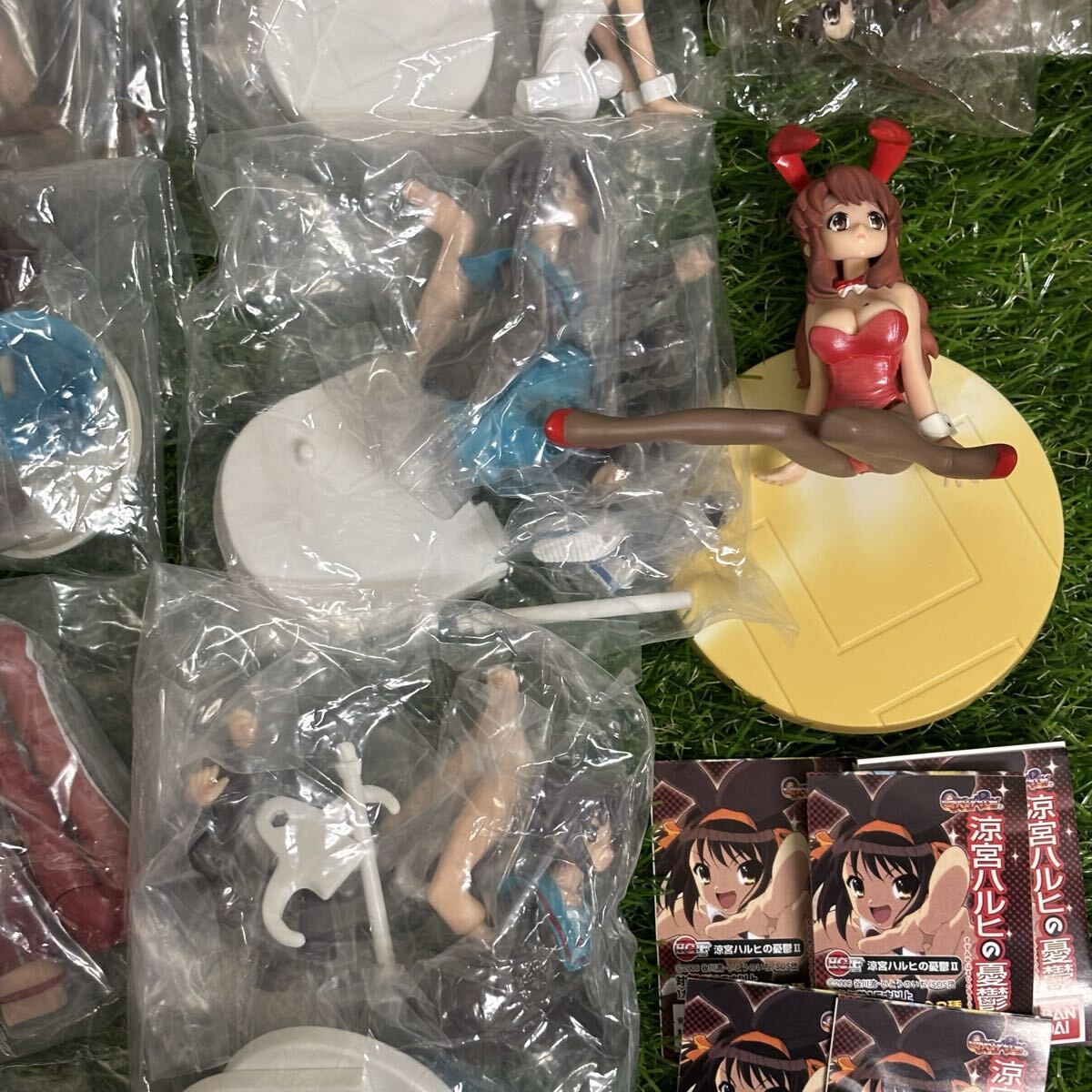 2430 涼宮ハルヒの憂鬱 グッズ まとめ フィギュア セット 涼宮ハルヒ 長門有希 朝比奈みくる 鶴屋さん 水着 バニー 制服 メイド セクシー_画像5