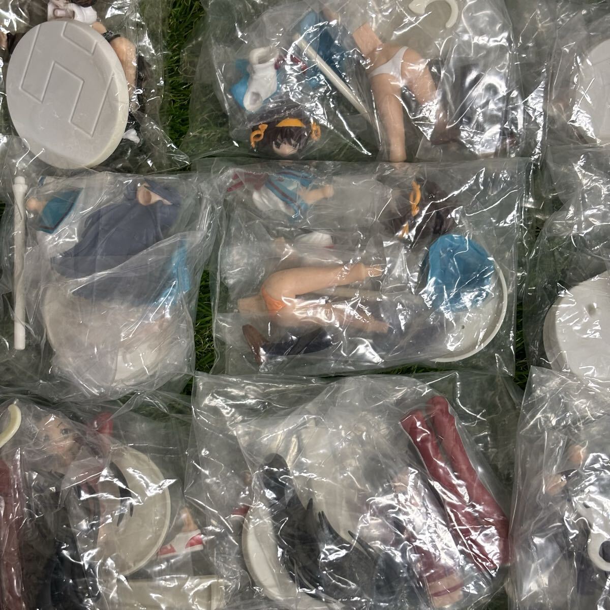 2430 涼宮ハルヒの憂鬱 グッズ まとめ フィギュア セット 涼宮ハルヒ 長門有希 朝比奈みくる 鶴屋さん 水着 バニー 制服 メイド セクシー_画像6