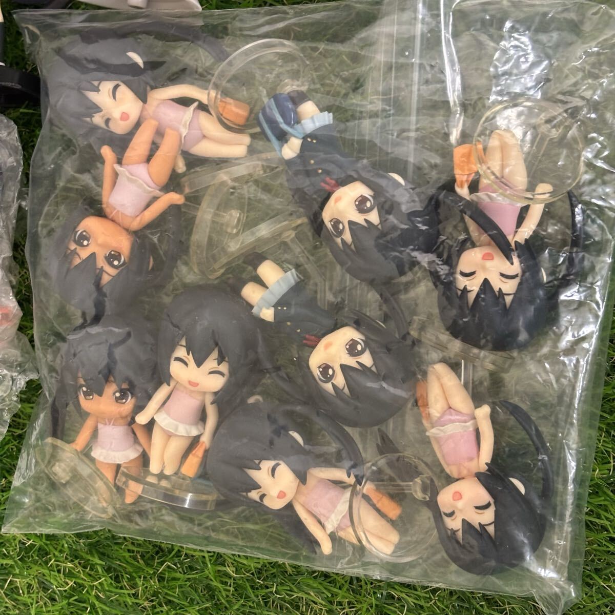 2618　けいおん あずにゃん セット グッズ フィギュア 中野梓 一番くじ サンタ 学園祭 5thあにばーさりー 制服 水着 ねんどろいどぷち K-ON_画像4