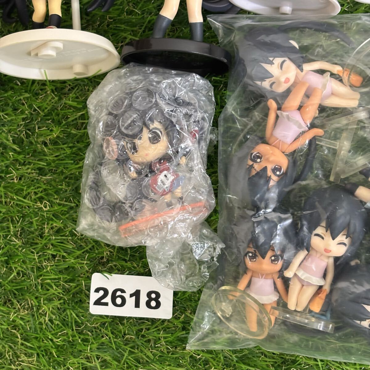 2618　けいおん あずにゃん セット グッズ フィギュア 中野梓 一番くじ サンタ 学園祭 5thあにばーさりー 制服 水着 ねんどろいどぷち K-ON_画像5