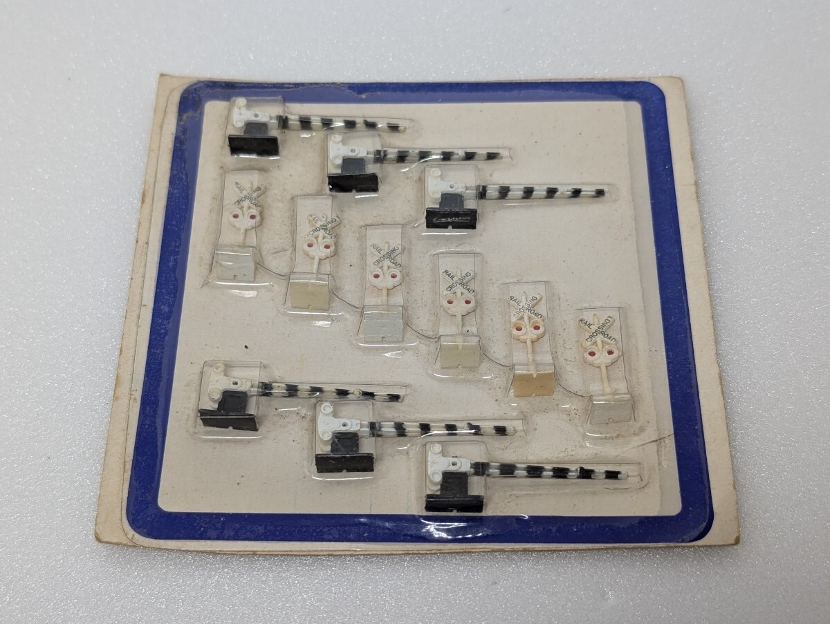 鉄道模型 信号機 遮断機 Nゲージ ストラクチャー_画像1