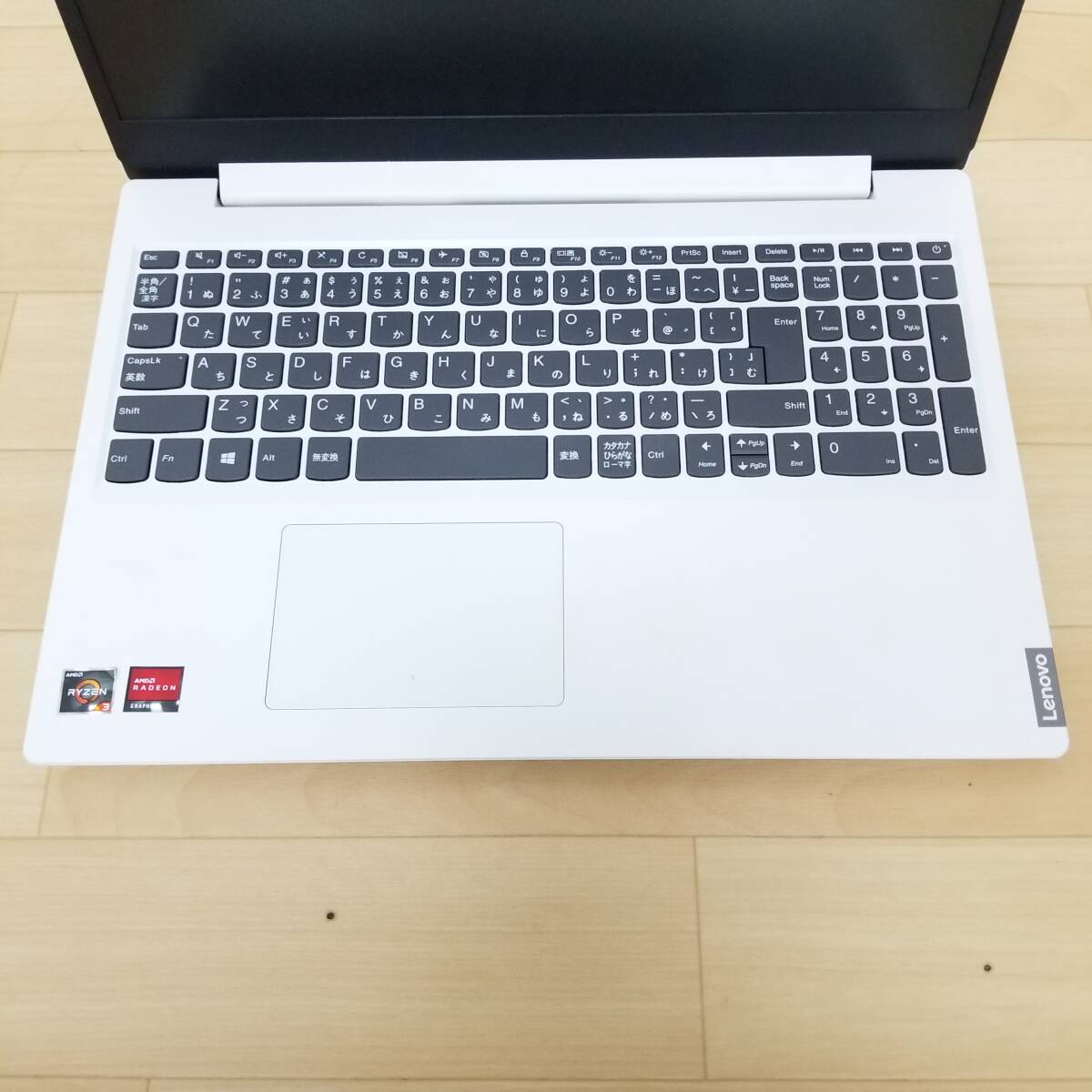 【大放出特価】2020年モデル/美品/新品SSD搭載/AMD Ryzen 3 3200U/メモリ8GB/Webカメラ/Office/Win11/即使用可ノートPC(E1973)_画像3