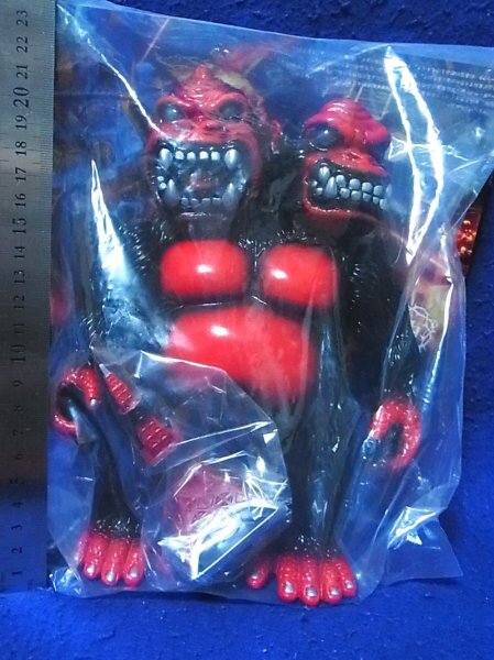 CUNTTGRINDER 双頭 ゴリラ ソフビ/魔神 ゴライアソン キングコング_画像3