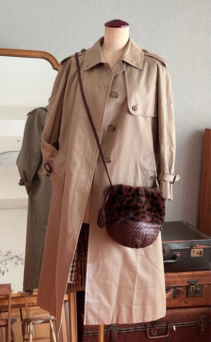 ボッテガヴェネタ BOTTEGA VENETA ファー ショルダーバッグ ヴィンテージ　ポシェット　秋冬　イントレチャート　ブラウン　レザー