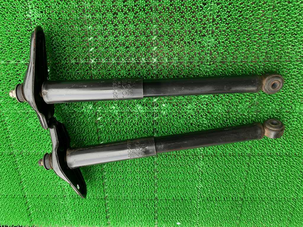 ホンダ アクティ トラック HA6 HA7 HH5 HH6 バモス HM1 HM2 HJ1 HJ2 左右 リアショックアブソーバー左右 _画像1