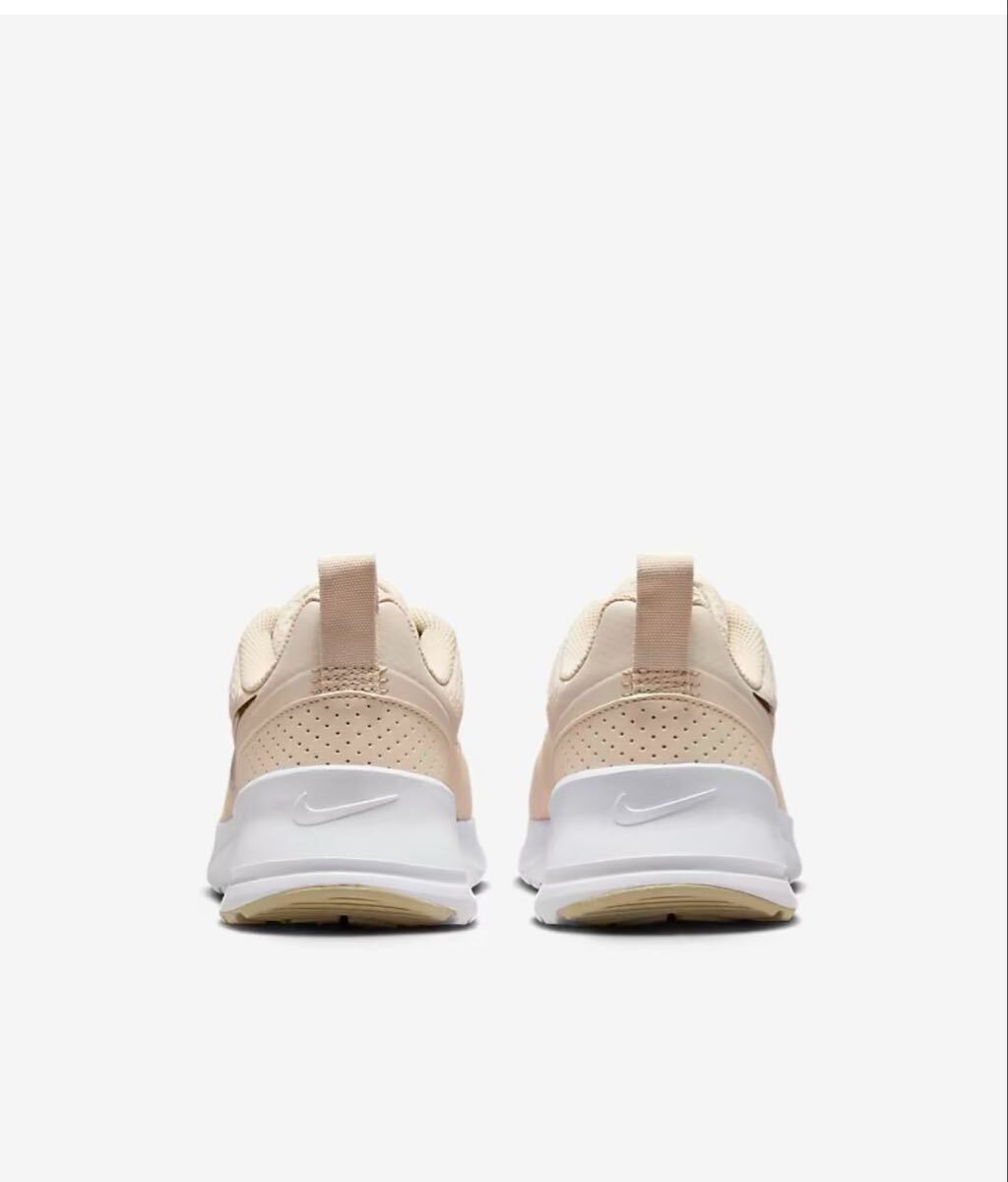 期間限定特価セール　ナイキ エア マックス ニュアクシスウィメンズシューズ　スニーカー　靴　HF1233-105 24cm_画像5