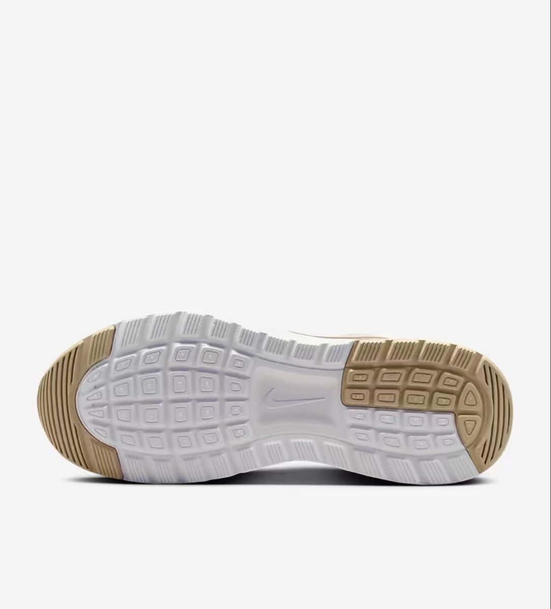 期間限定特価セール　ナイキ エア マックス ニュアクシスウィメンズシューズ　スニーカー　靴　HF1233-105 24cm_画像6