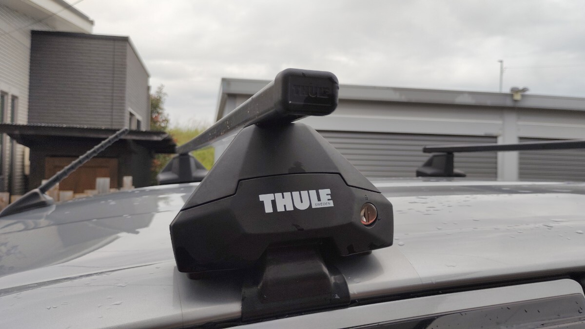 ハイラックス HILUX GUN125 用THULEルーフキャリアセット
