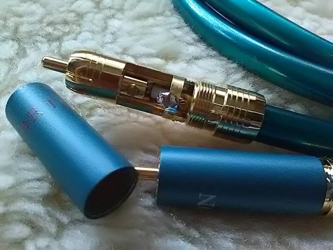 迫力の低音域☆ HI-FI ortofon 8nx インターコネクトRCAケーブル　1.5ｍペア　新品