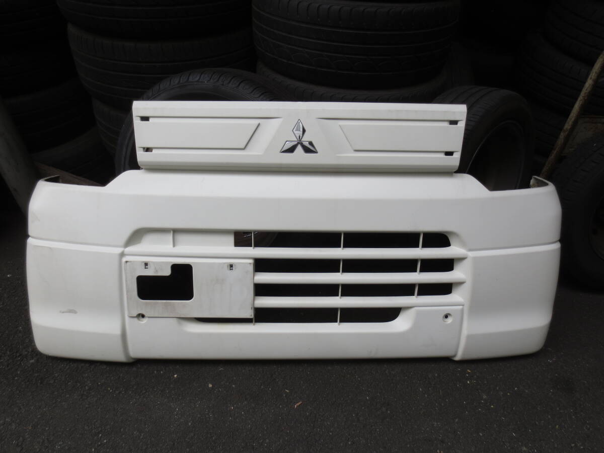U61V ミニキャブ フロントバンパー H24年式 W37 後期 ③_画像1