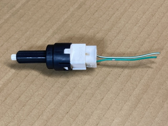 ブレーキ ランプ スイッチ タント L375S ダイハツ 84340-B2010 ペダル 検知 ストップ SW_画像1
