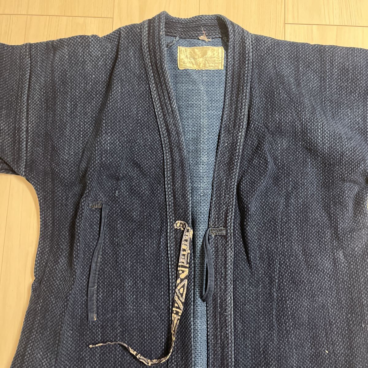 1円スタート 剣道着 剣道衣 藍染 刺し子 剣道 中古 インディゴ KABUTO 兜 亀田_画像2