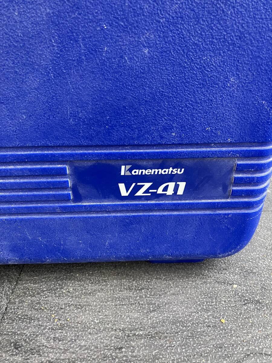 1円 KANEMATSU カネマツ VZ-41 ビス打ち機 エアー工具 DIY 日曜大工 作業 現場 取説 ケース 付属品付 現状品 保管品 業務用_画像2