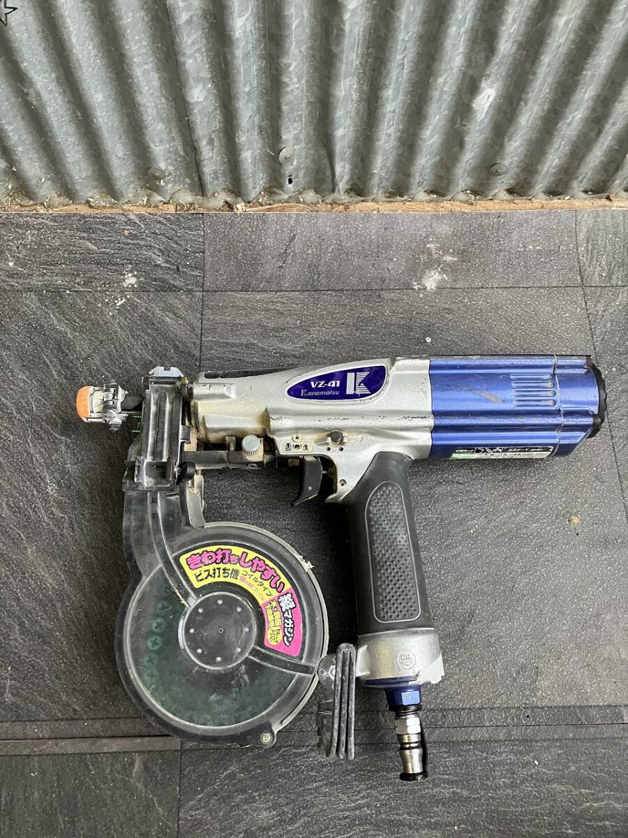1円 KANEMATSU カネマツ VZ-41 ビス打ち機 エアー工具 DIY 日曜大工 作業 現場 取説 ケース 付属品付 現状品 保管品 業務用_画像8