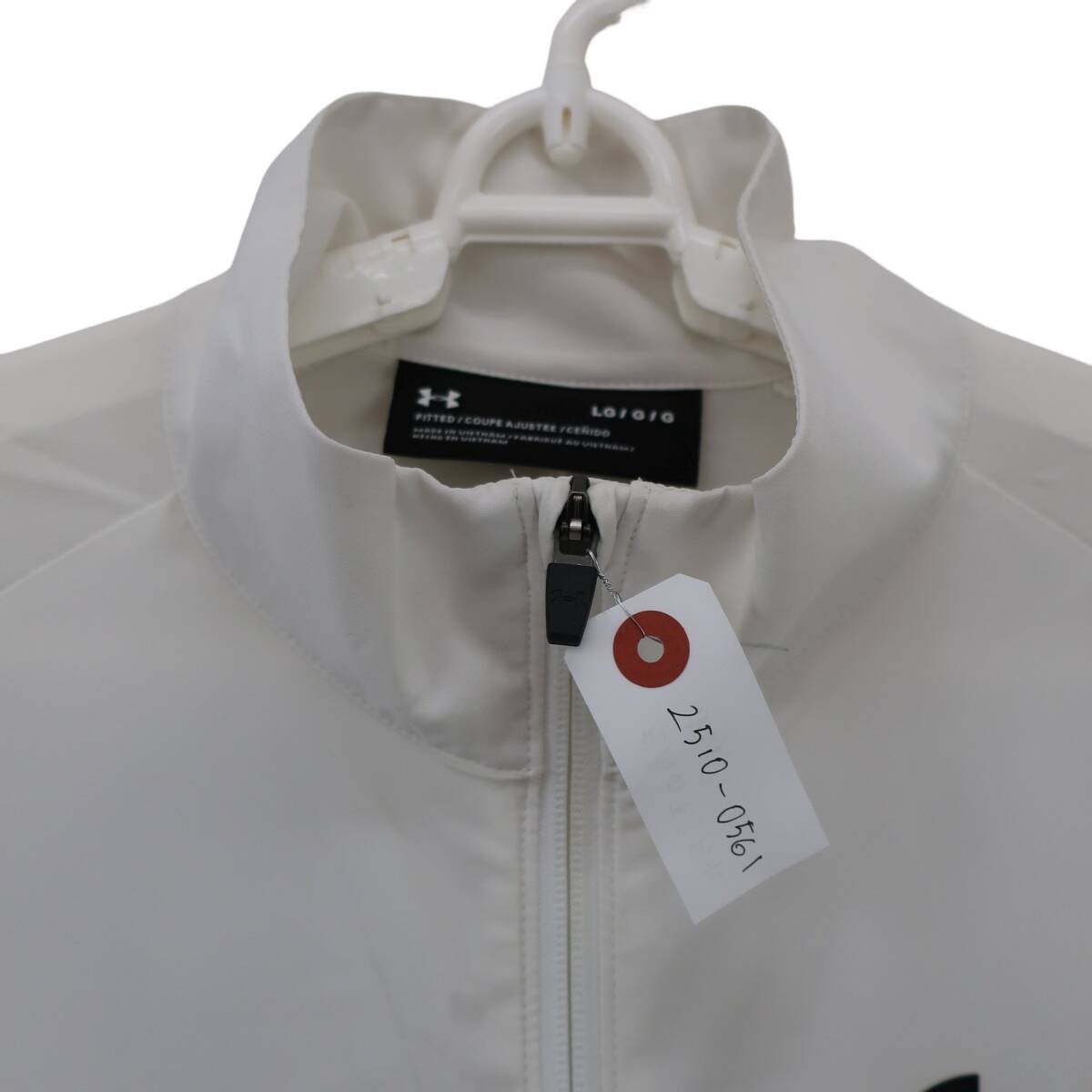 【美品】UNDER ARMOUR(アンダーアーマー) フルジップシャツ 白 メンズ LG ゴルフウェア 2510-0561 中古_画像2