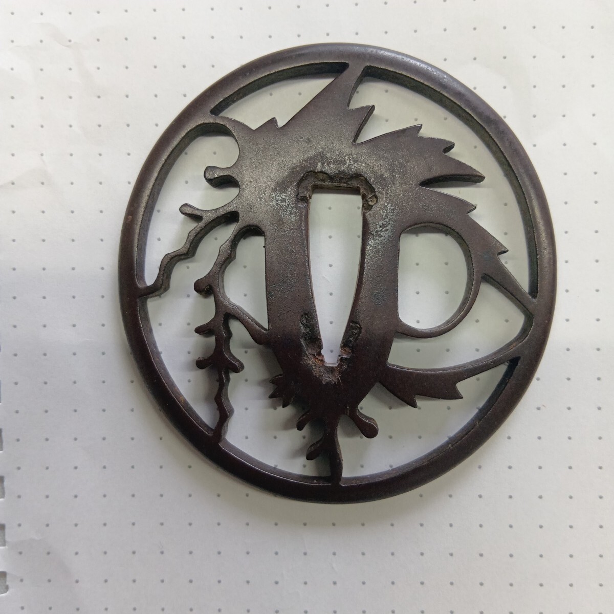 鍔　鉄製　透かし彫り　大刀　脇差用　箱付　　　 刀装具　 日本刀　現状品　古美術_画像7