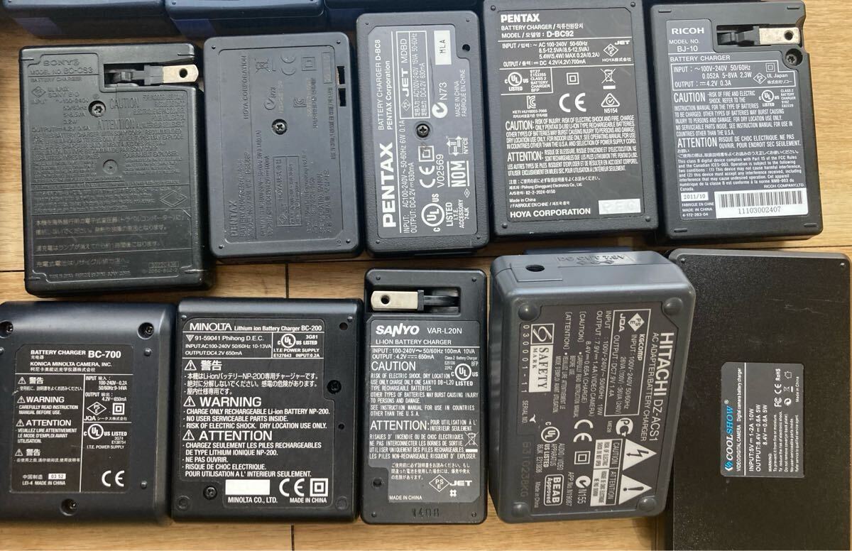 【約30set】ジャンク扱い　キヤノン　SONY　ニコン　オリンパス他　デジタルカメラ バッテリー・チャージャーセット　_画像10