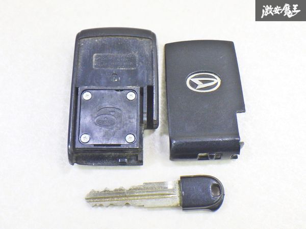 【保証付!!】ダイハツ 純正 ムーヴ タント等 キーレス リモコンキー 2ボタン 実働車外し 在庫有 007YUUL0278 即納 棚9-3-G_画像8