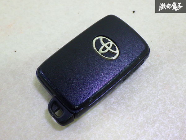 【保証付!!】 TOYOTA トヨタ 純正 スマートキー キーレス リモコンキー 3ボタン 実働車外し 在庫有 カギ 鍵 キー 即納 棚1-4-5-A_画像5