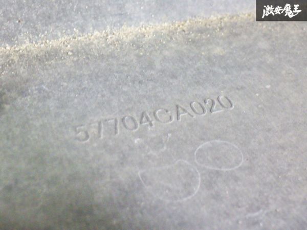 【ストア出品】スバル純正 ZC6 BRZ 前期フロントバンパー デイライト フォグランプ付 カラー:K7X 57704CA020 即納 棚2F-F-2_画像8