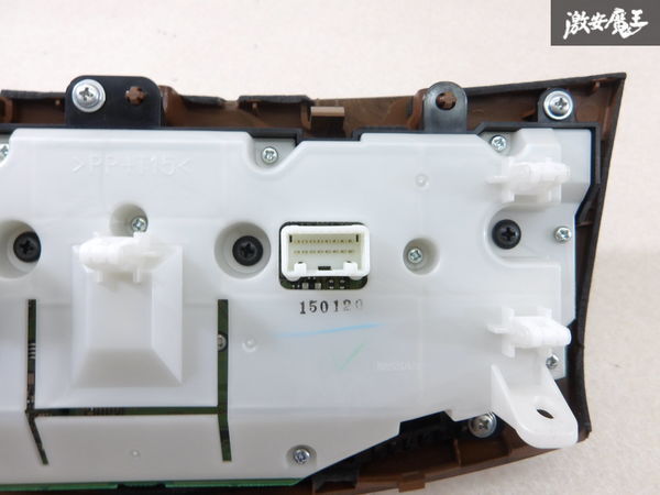 【実働外し!!】日産 純正 Y51 フーガ エアコンスイッチ A/Cスイッチ パネル ウッド 木目調 283951ME3D KY51 KNY51 HY51 即納 棚2-2-3-C_画像8