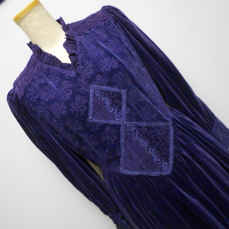 865816 バラ色の暮し バライロノクラシ 紫系 ベロア ロングワンピース _画像2