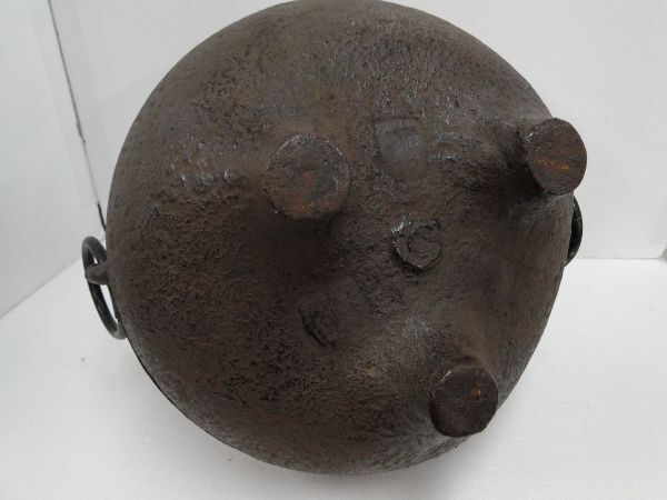 【重量8.2kg】茶釜/風炉釜 茶釜添え鉄風炉 茶道具 銘無し 鉄釜 鉄瓶 鉄器/120サイズ_画像9