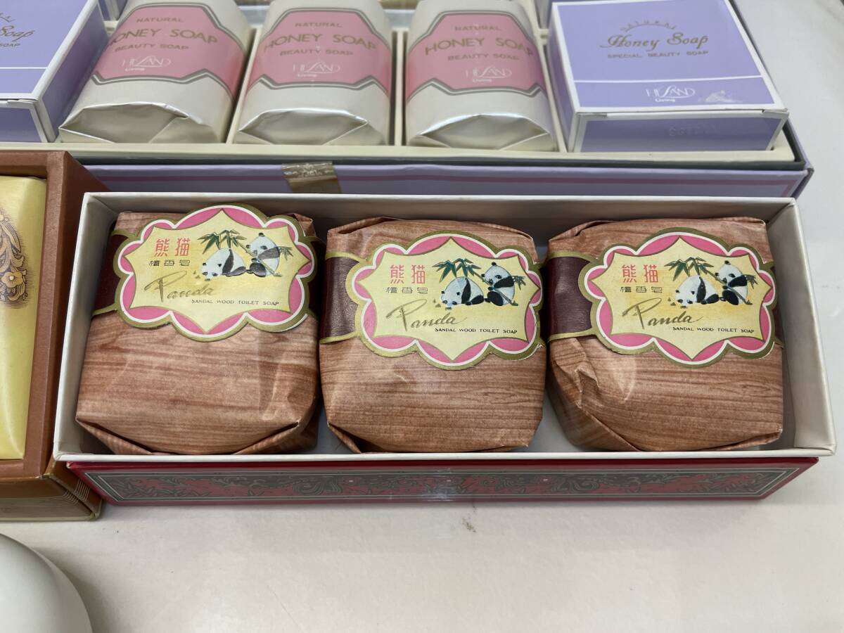 【O-4-R2】  石鹸 ボディーソープ 他 いろいろ まとめて_画像6