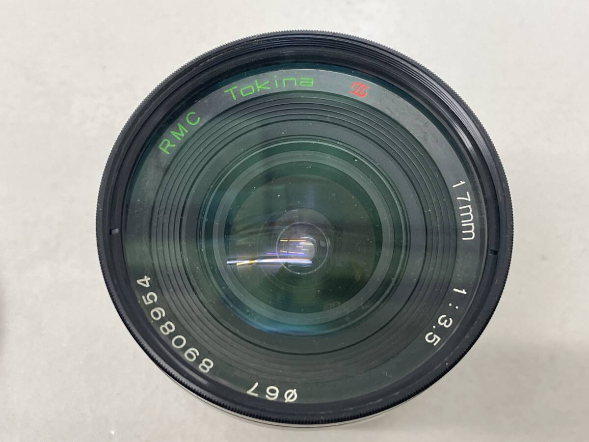 【D-1-R263】  Tokina トキナー RMC 17mm 1:3.5 一眼レフ カメラ レンズ Kenko MC PROTECTOR 67mm フィルター セット_画像2