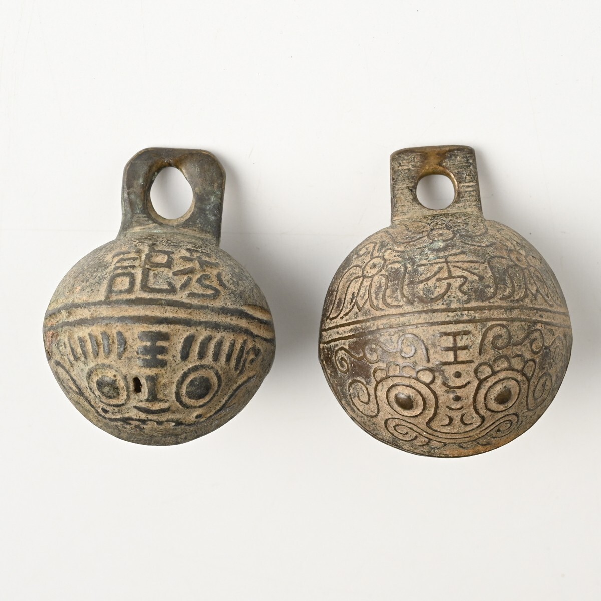 中国 古馬鈴 獣面鈴 馬具飾 明清 時代 馬具 獣面文様 葡萄鈴 まとめて 古銅 真鍮 青銅 骨董 古美術 古道具 古玩 アンティーク_画像6