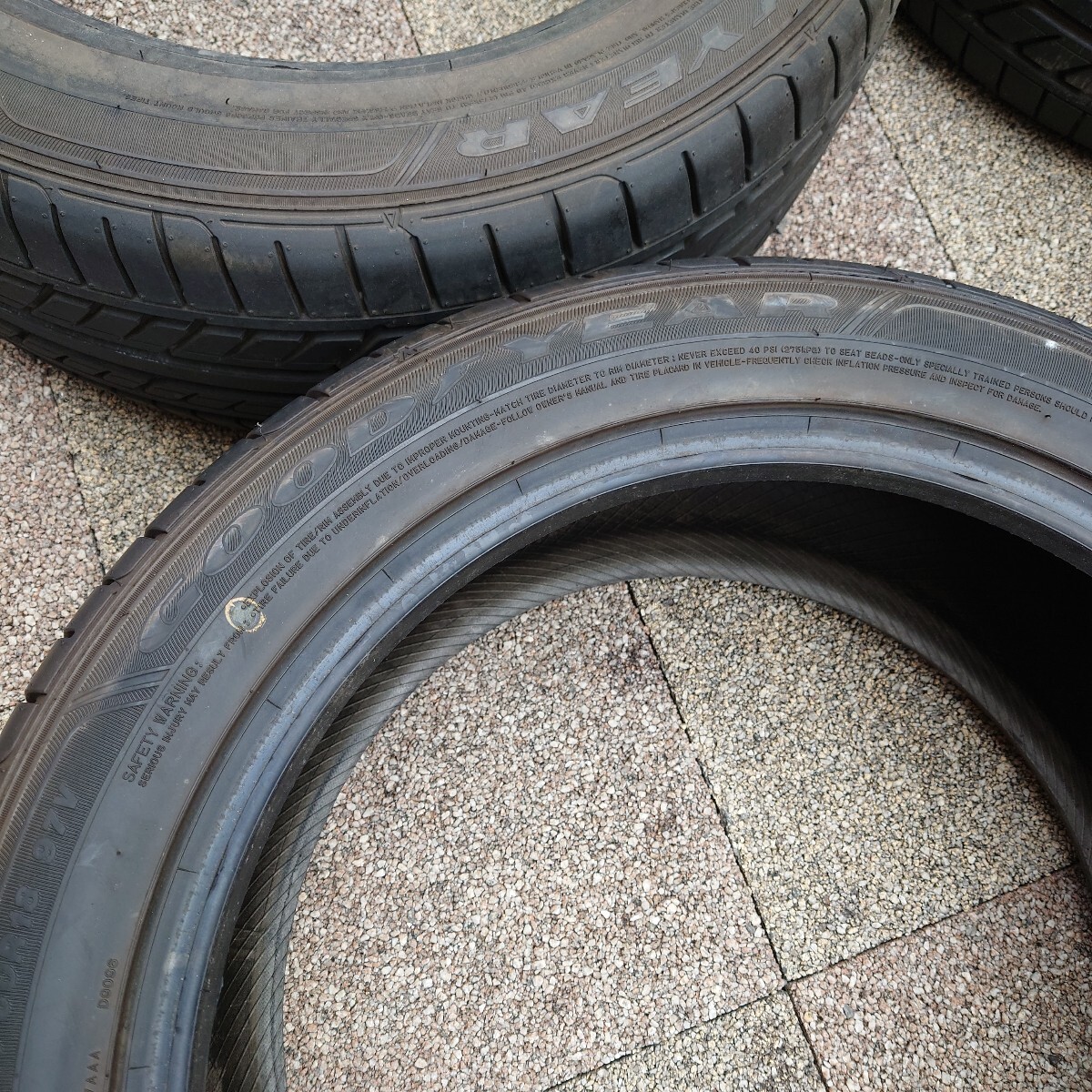 GOODYEAR グッドイヤー 235/50R18 バリ山 4本 タイヤ 送料着払い アルファード ヴェルファイア_画像2