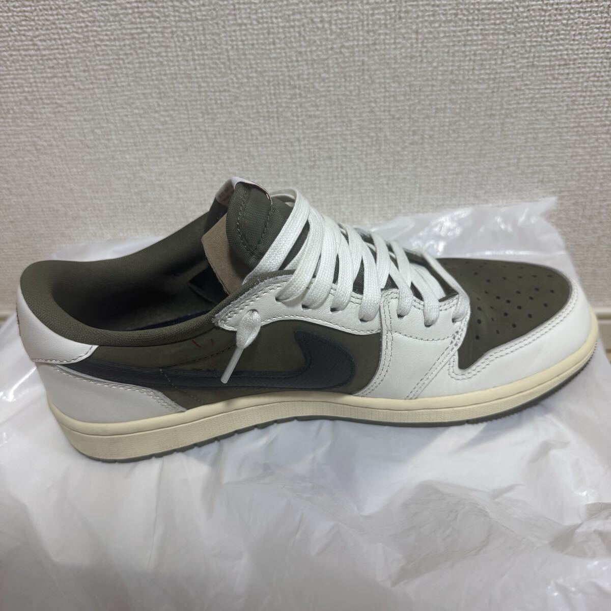 Travis Scott × Nike Air Jordan 1 Low OG SP Reverse Olive_画像5