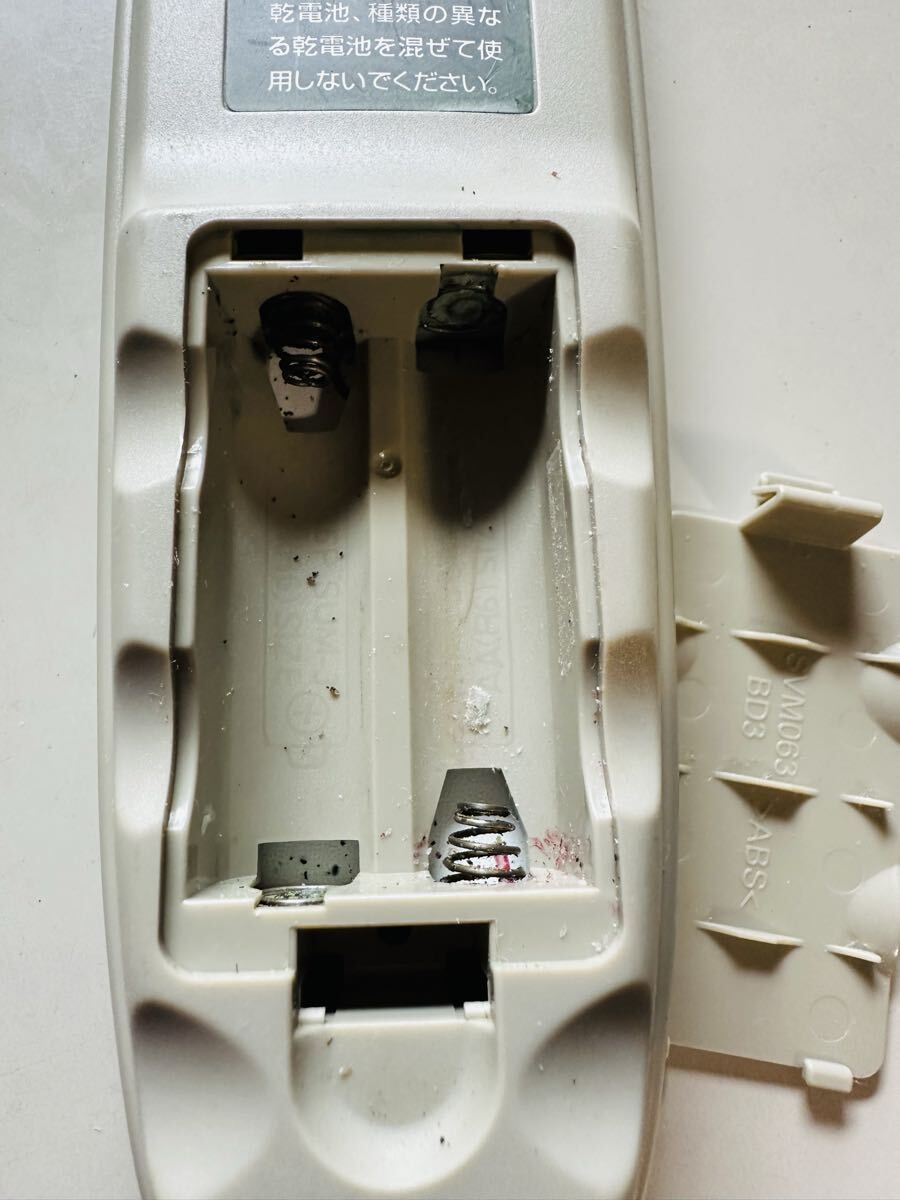 SANYO ビデオリモコン B27300【ジャンク品】_画像3