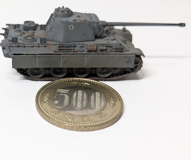 パンターG型（パンサーG型）　旧考証ジャーマングレー（海洋堂　ワールドタンクミュージアム8弾1/144 キット版）戦車　プラモデル完成品_画像4