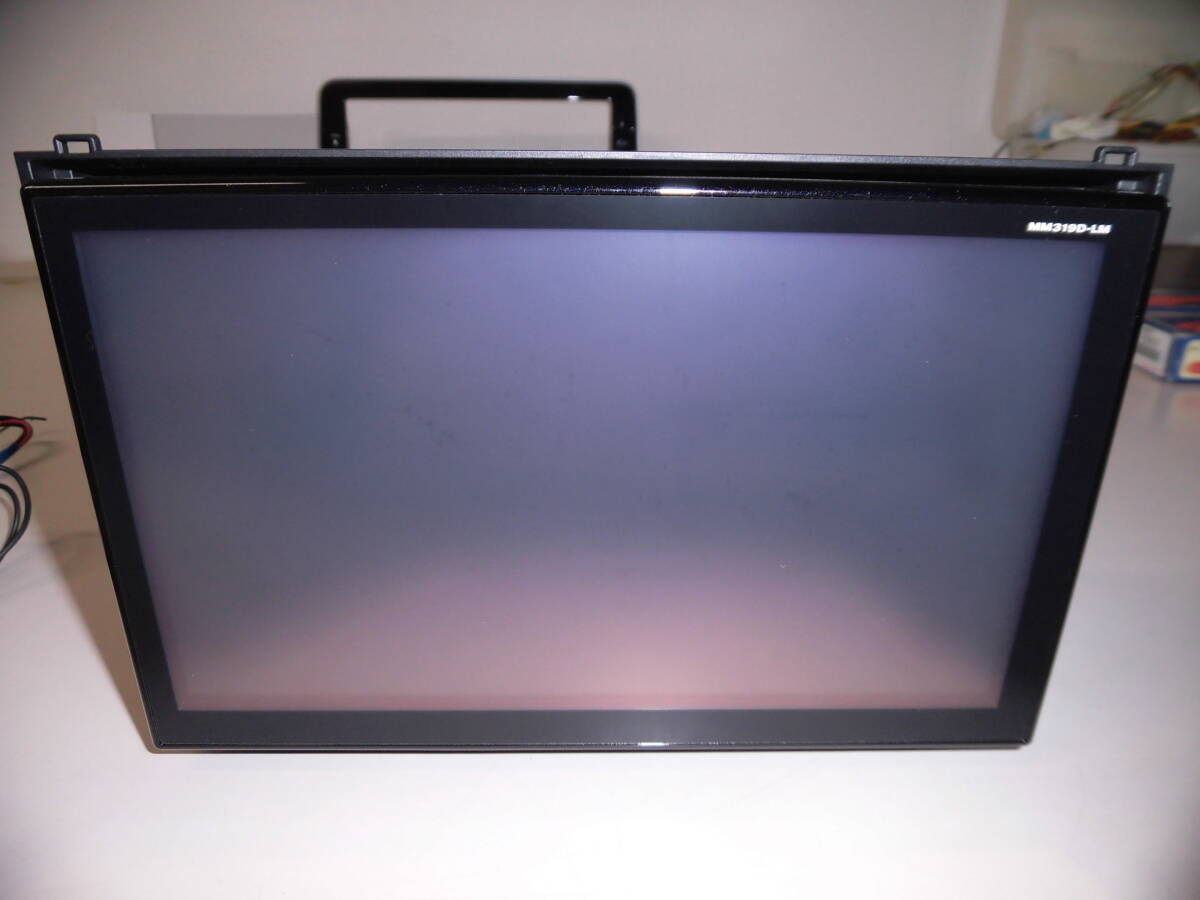 N3393 三菱【MITSUBISHI】純正 メモリーナビ MM319D-LM (MZ609823NP) 中古品_画像2