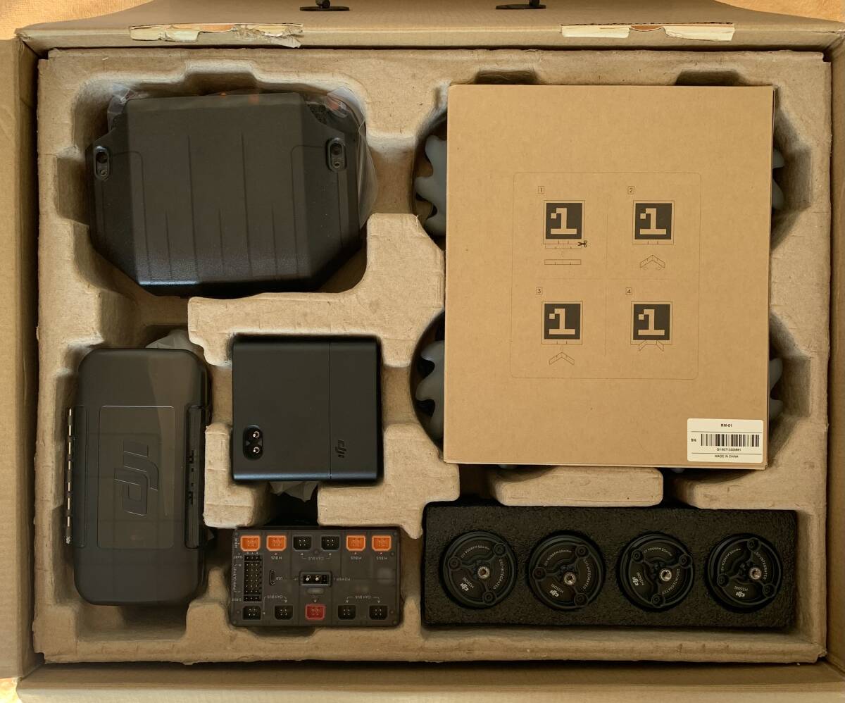 DJI RoboMaster S1 образование для робот не использовался товар + игра накладка др. 