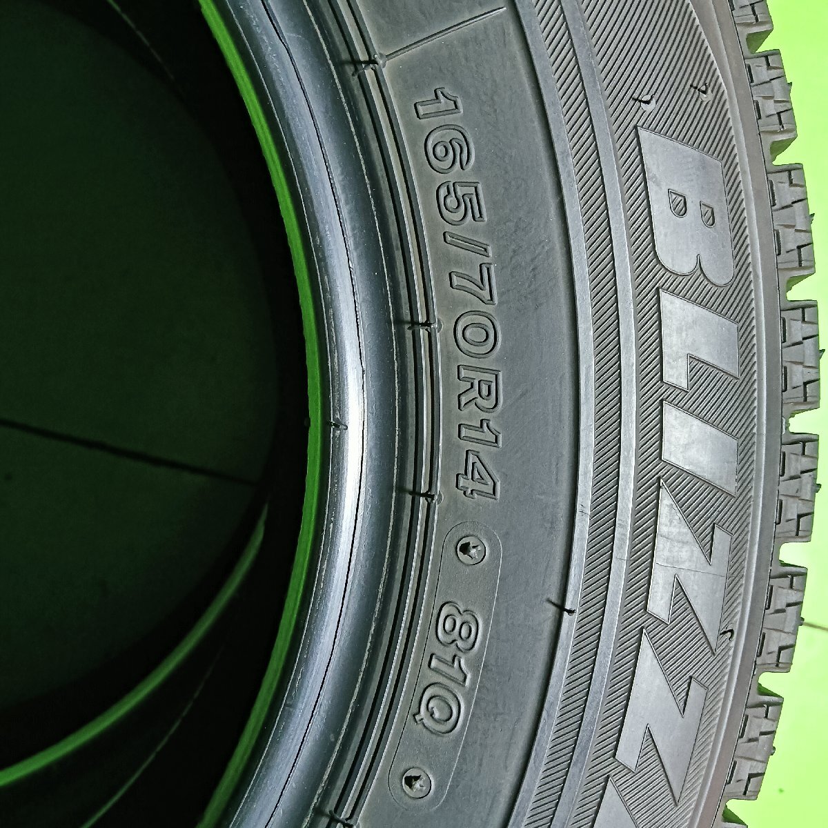 T10-20-2【一部地域送料無料！2本セット】165/70R14 81Q BS BLIZZAK VRX 2020年製/冬タイヤ/適格請求書発行可能★中古品★_画像5