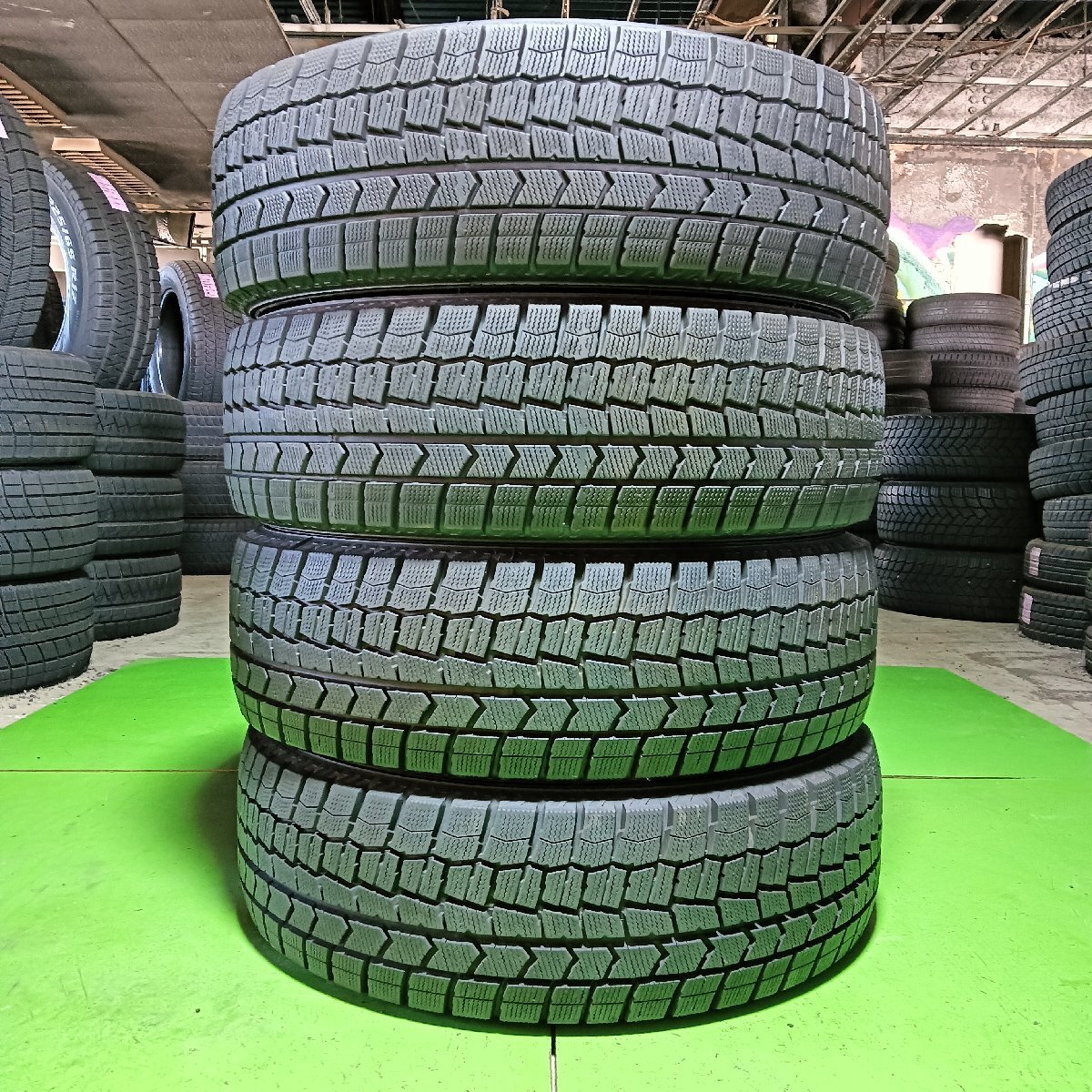 T10-29-1【一部地域送料無料！4本セット】205/65R16 95Q DUNLOP WINTERMAXX WM02 2021年製/冬タイヤ/適格請求書発行可能★中古品★_画像1