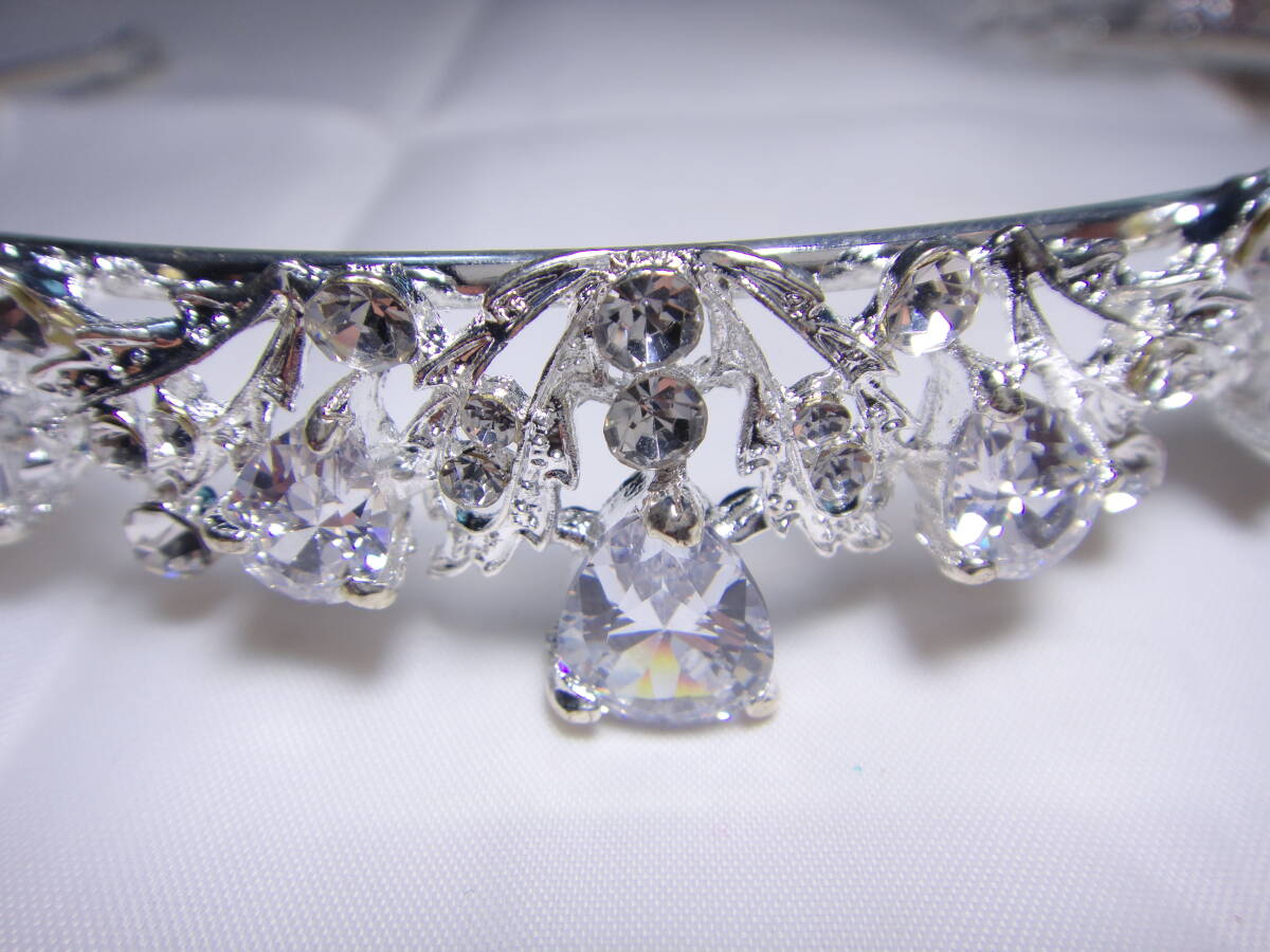 Tiara & колье 2 пункт . суммировать металлический Kirakira Stone там там аккуратно сделал конструкция Vintage разнообразные Event и т.д. C488