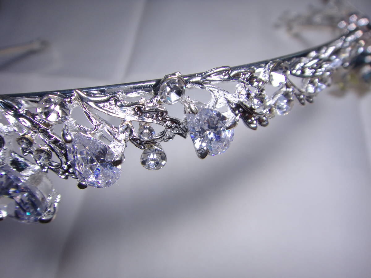 Tiara & колье 2 пункт . суммировать металлический Kirakira Stone там там аккуратно сделал конструкция Vintage разнообразные Event и т.д. C488