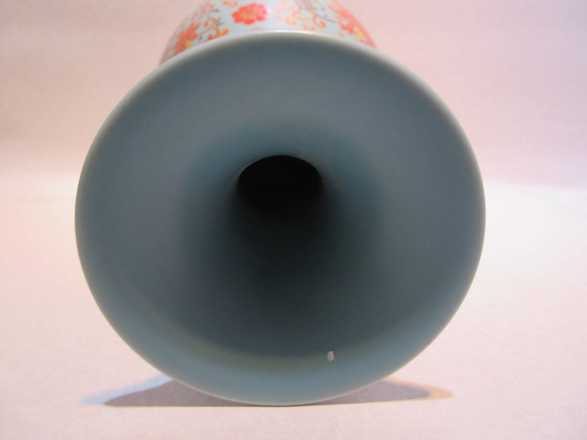 Ｔ２５１５　中国美術　雍正年間　１８世紀　青釉唐草宝相華文瓶　大清雍正年製　高３５．７ｃｍ　唐物　古玩_画像5